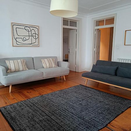 Stunning Apartment Near Chiado Lisboa Exteriör bild