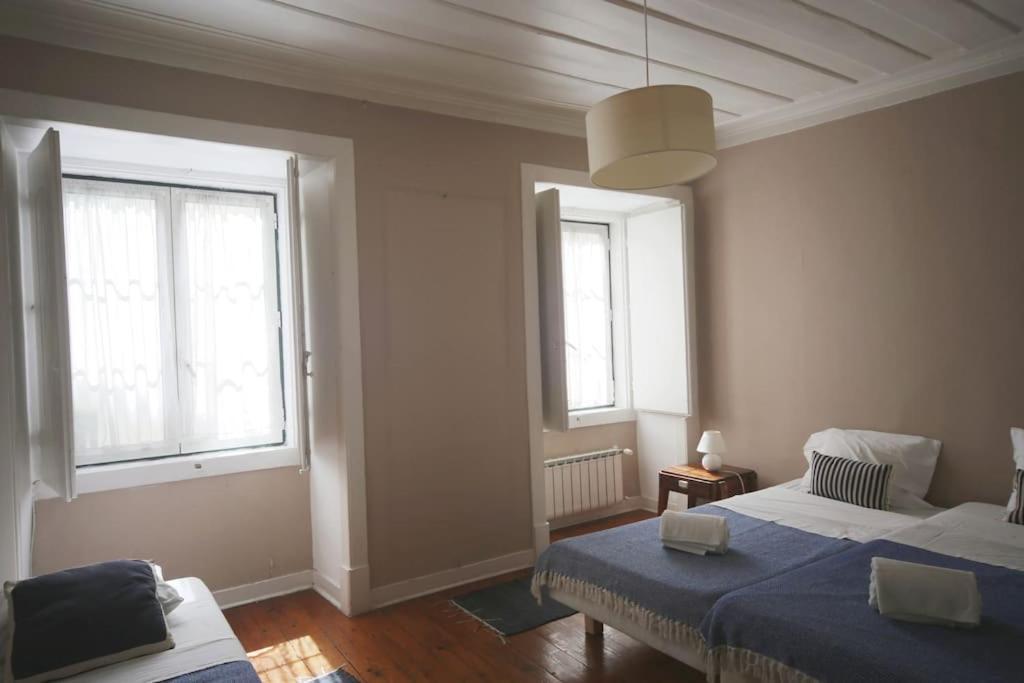 Stunning Apartment Near Chiado Lisboa Exteriör bild