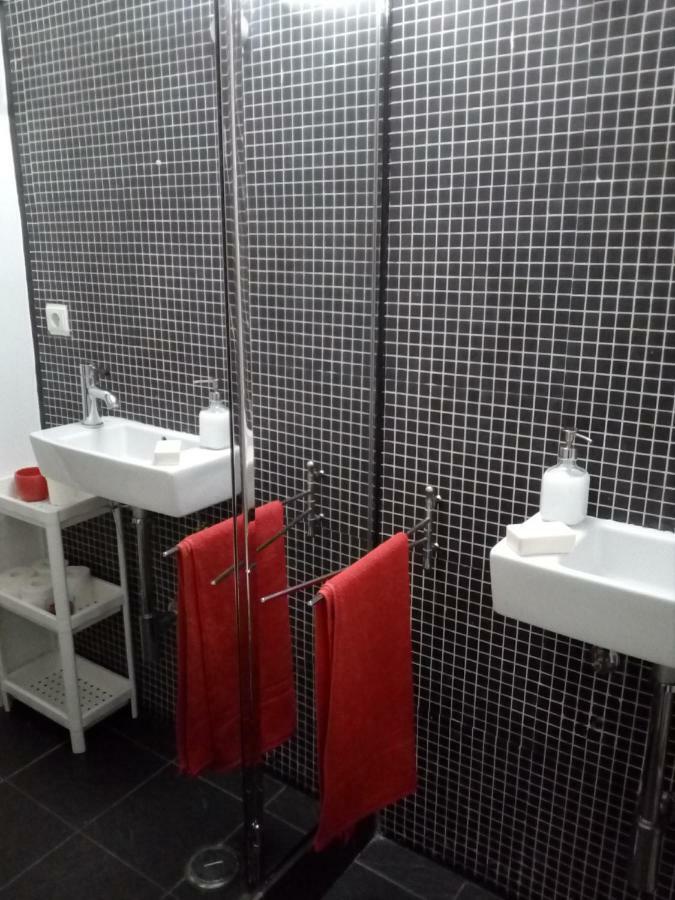 Stunning Apartment Near Chiado Lisboa Exteriör bild